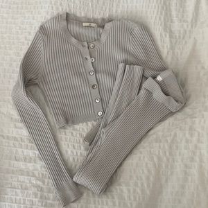 437 Gaia Essentials Cardigan & leggings lounge set